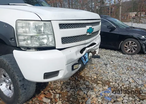 2011 Chevrolet Silverado 1500 Lt from USA, damaged, VIN 3GCPKSE31BG270005